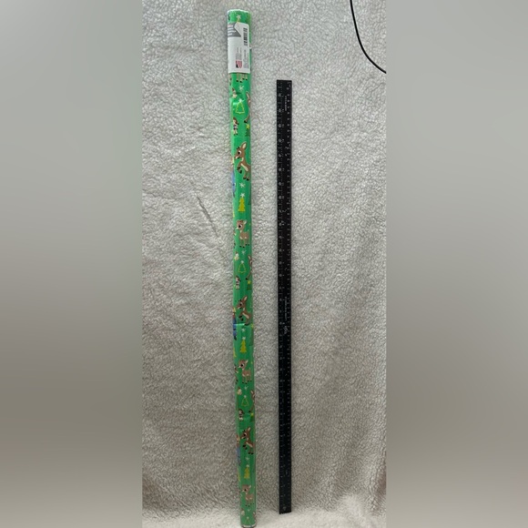 Rudolph Red Nosed Reindeer gift wrap 20 sq ft USA gridlines Christmas wrapping - Picture 10 of 10